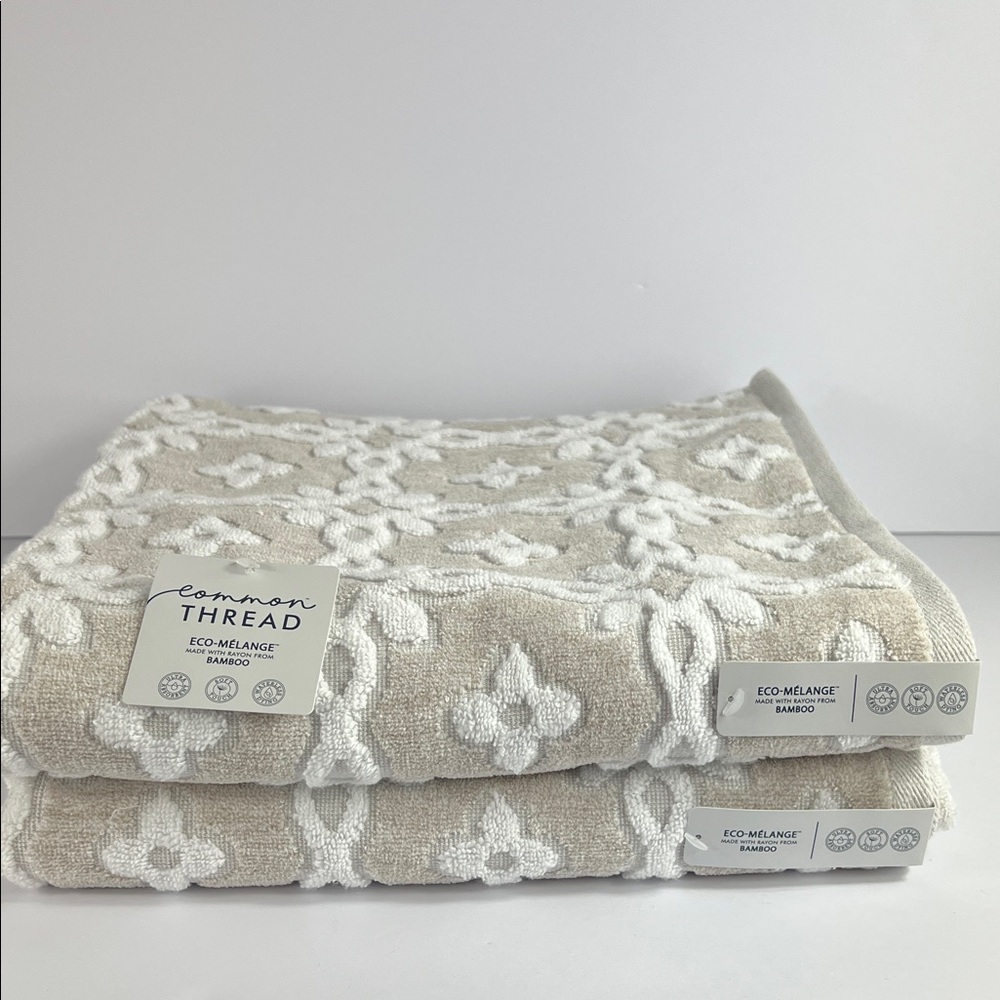 Common Thread Eco Melange Bamboo Bath Towels Damask Tan White Cotton 2 pc NEW